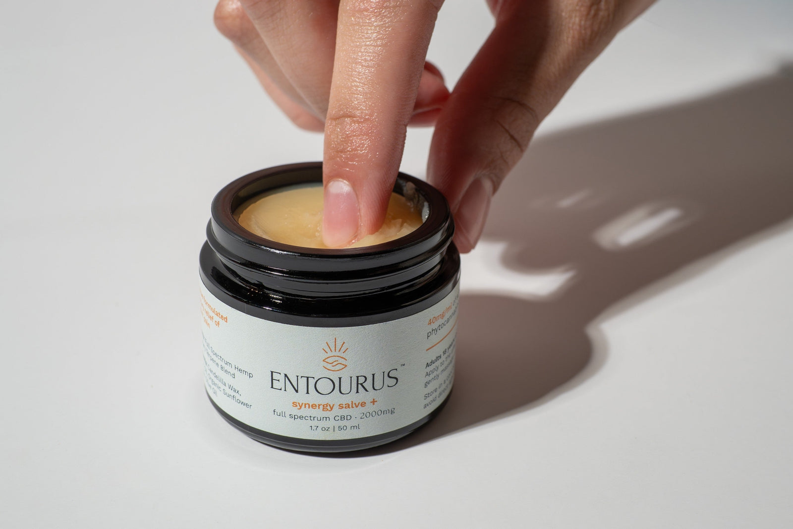 The Many Benefits of Incorporating CBD Into Your Skincare Routine